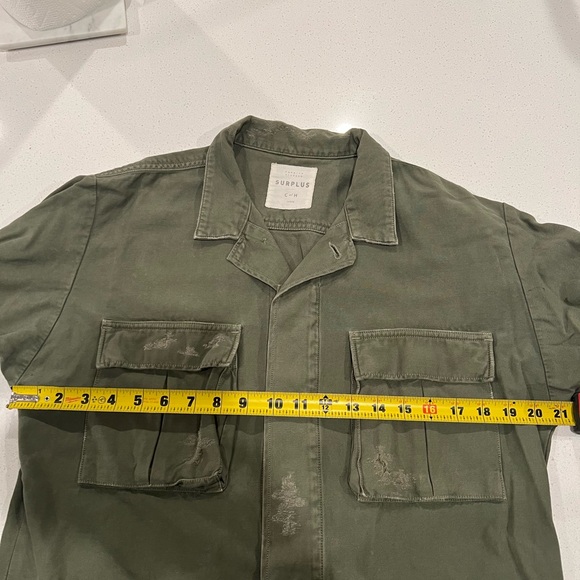 CITIZENS OF HUMANITY SURPLUS JACKET COLOR: ARMY GREEN SIZE: L - Picture 4 of 4